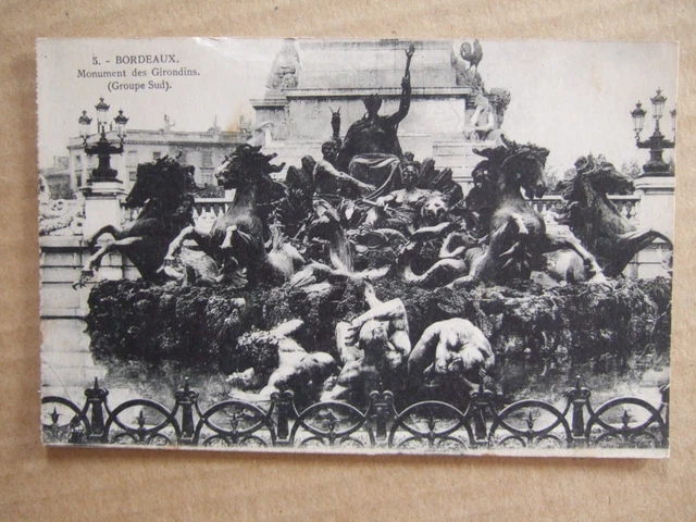 Cpa Bordeaux (33) Monument Des Girondins. Groupe Sud. Chevaux