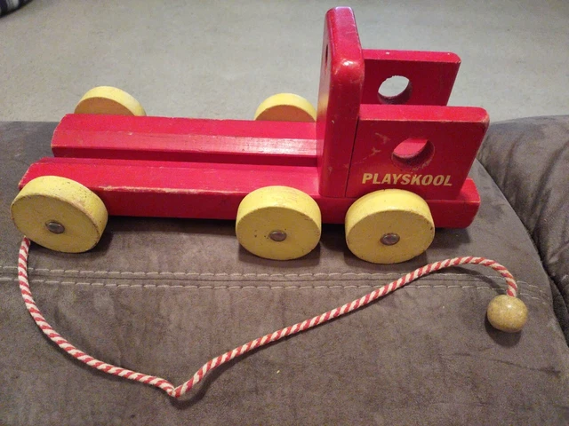 VINTAGE PLAYSKOOL WOODEN Red Toy Truck Pull String Toy Classic Antique