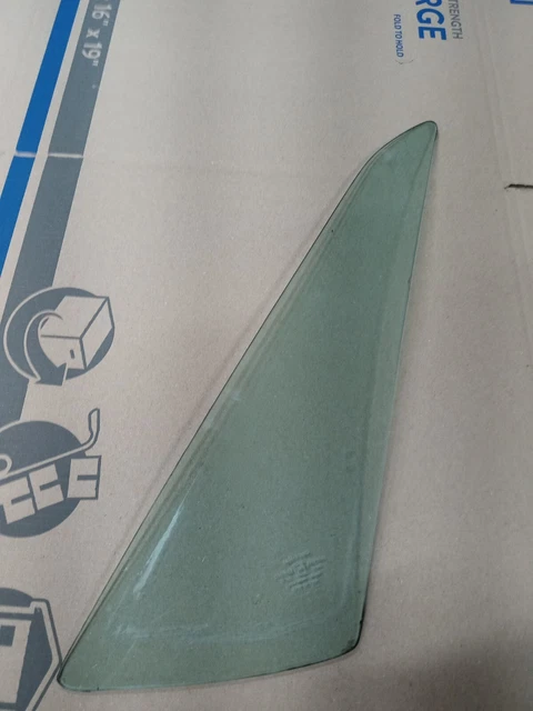 1978-1987 El Camino Rear Cab Quarter Glass Window B Pillar Rh  Side Nice 2