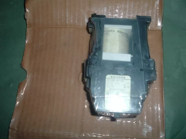 Siemens.......... 3Th80 40 0B ..........Contactor Relay 24 Vdc..new Sealed  Pack