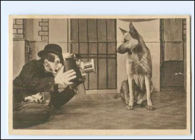 Y21771/ Portunelli Clown Photographed Shepherd Camera Varieties AK 1934