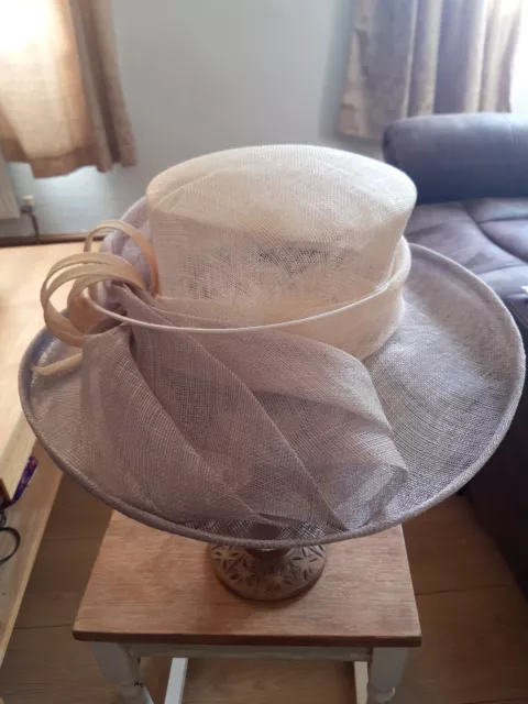 Lovely Jacques vert wedding, formal, racing, ascot cream lilac hat pretty detail