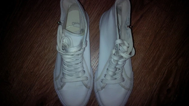 KIDS SIZE 3 Asos White Trainers UK FREE POST GREAT GIFT 27.99 PicClick UK