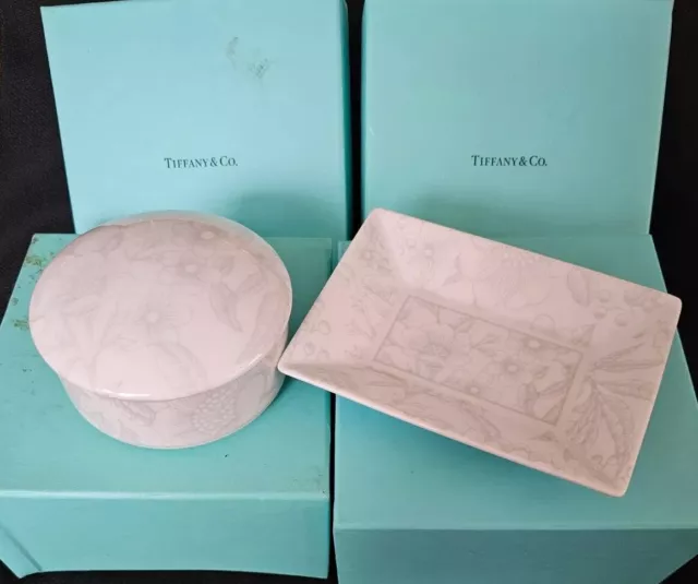 Rare Tiffany & Co Clinique Dish Bowl Lid Porcelain Powder Trinkets Jewelry Box