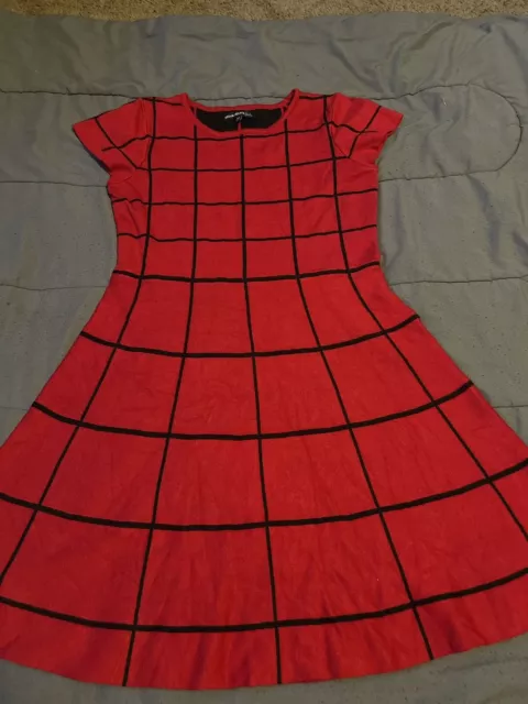 Sequin Hearts Girls Size XL (14) Short Sleeve Round Neck Red & Black Dress