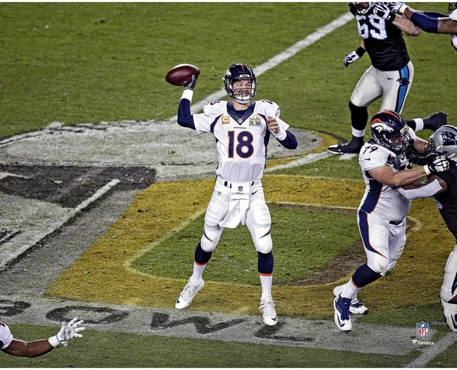 Peyton Manning Denver Broncos Unsigned Super Bowl 50 Passing on the