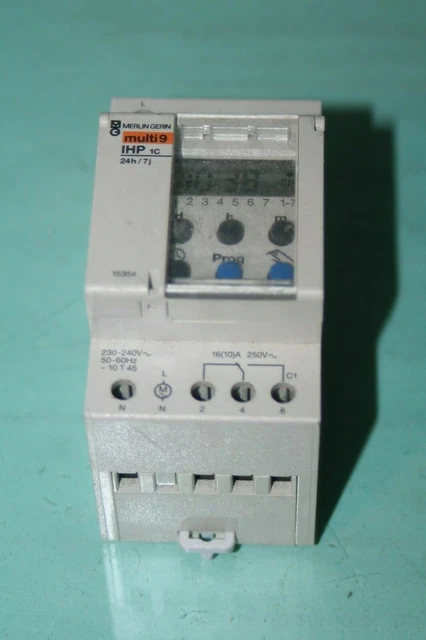 Programmateur horaire électrique MERLIN GERIN IHP 18 MM 1C - Manuel et mode d'emploi