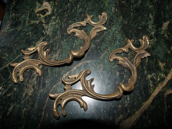 Belle Paire De  Grandes Poignees   Bronze L Xv