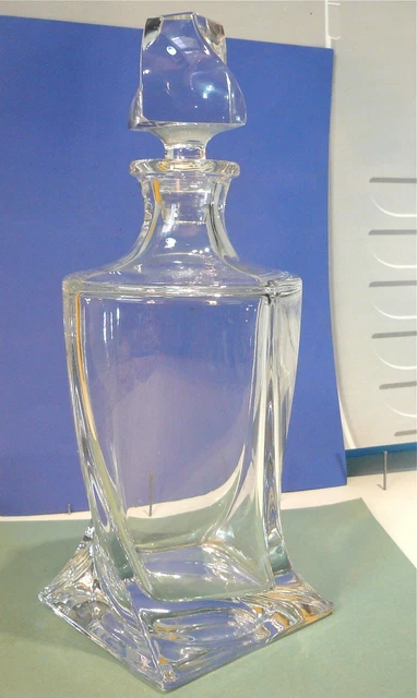 Superbe grande carafe en cristal.…