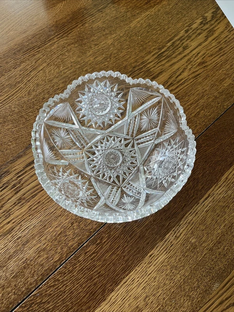 Vintage AMERICAN BRILLIANT Saw Tooth Rim CRYSTAL FANCY CUT GLASS BOWL 8” round 