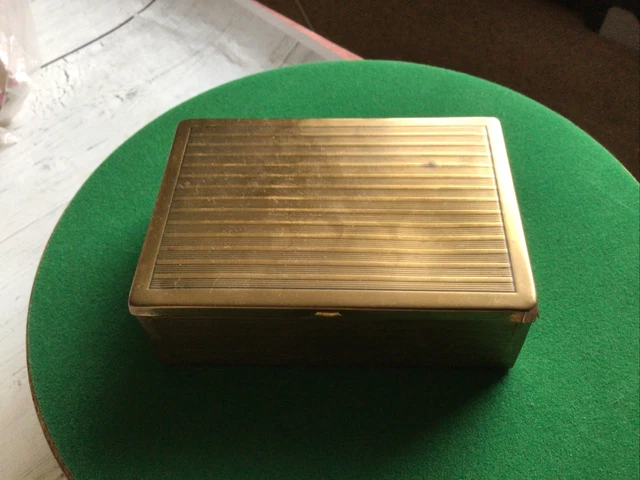 Cigarrillo/baratija/caja de cambio vintage~11,5 X 8 X 4 aprox~latón sobre madera