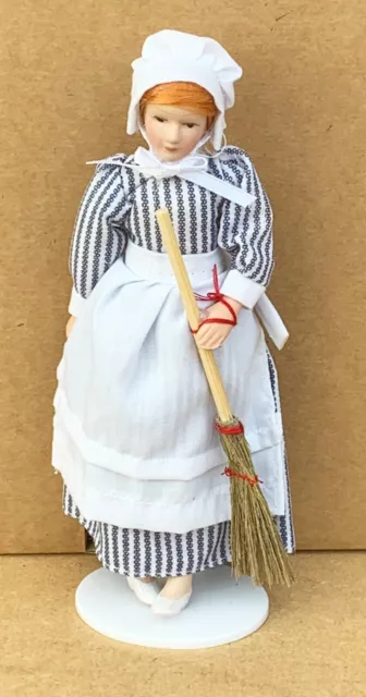 Maid IN Gestreift Kleid Tumdee 1:12 Maßstab Puppenhaus Miniatur Zubehör N