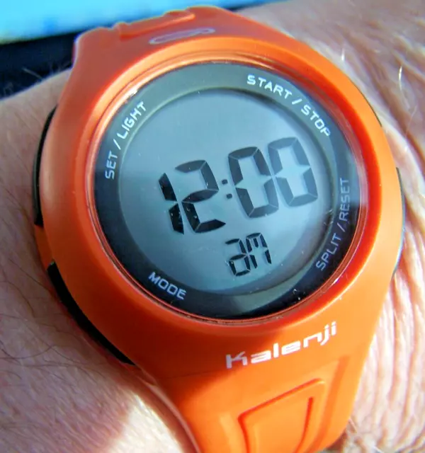 KALENJI BY GEONAUTE Sports Digital watch in Vibrant Orange. Excellent condition. 14.99 PicClick UK