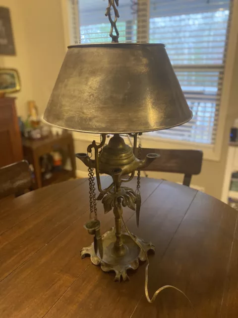 Antique Brass Whale Oil Lamp with handle and Burner 8 inches Tall
