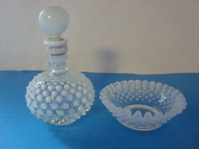 FENTON Vintage White Hobnail Opalescent Milk Glass Perfume Bottle Round Stopper 3