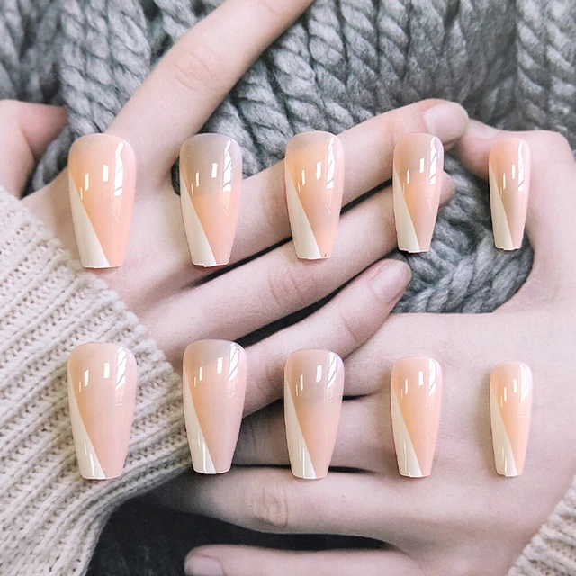 Portable Faux clous de cercueil français Faux ongles Pointe des ongles