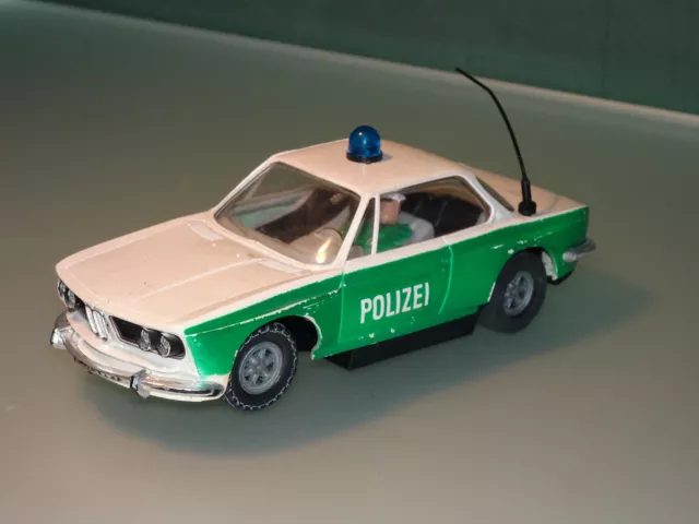 Carrera Universal 132 - 40424 - BMW 3,0 CSL Polizei mit Blaulicht / 70er Jahre