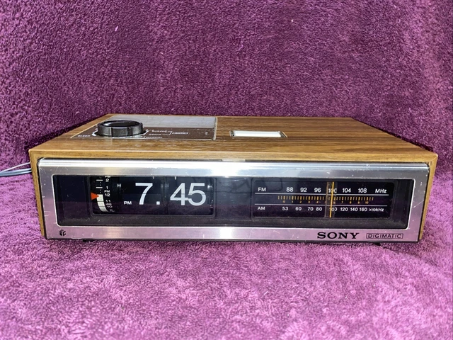SONY ICF-C670W DIGIMATIC AM FM Flip Clock Radio Vintage FUNZIONANTE EUR ...