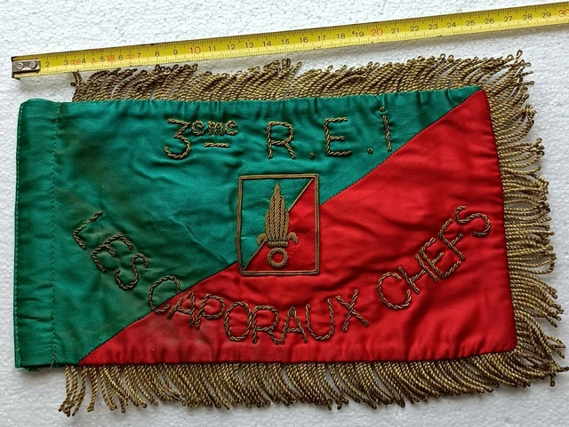 Fanion Ancien Le Mont Dore Auvergne, Avec Blason, Vintage