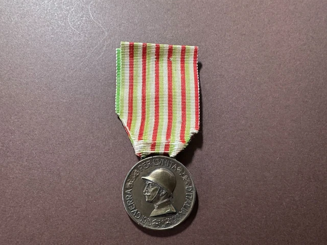 MÉDAILLE COMMÉMORATIVE DE la guerre italoautrichienne 19151918