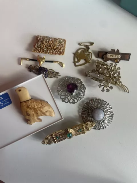 Bulk Mixed Lot Vintage Brooches. Etruscan Celtic Celluloid Diamanté