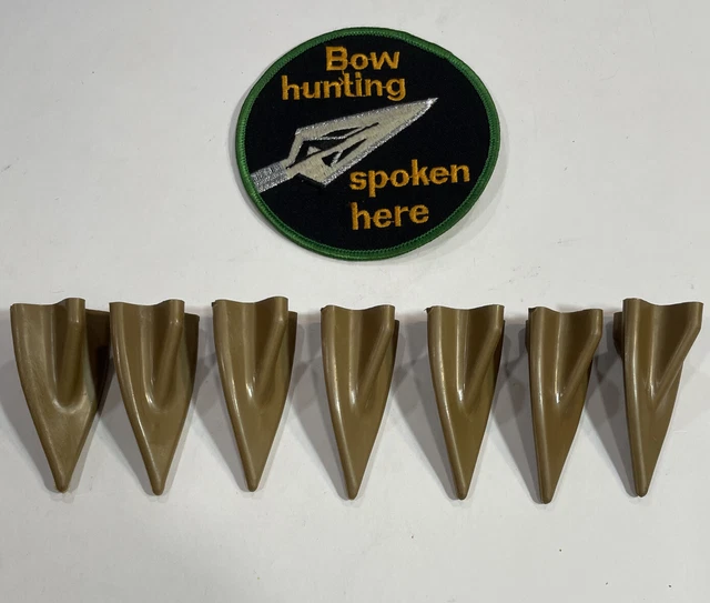 VINTAGE BEAR RAZORHEAD SHEATHS And Bear Patch COLLECTIBLE BROADHEADS