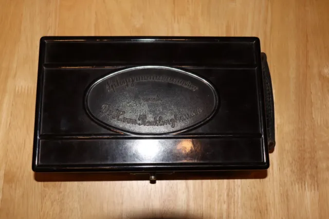 antikes Sphygmomanometer nach Dr. H. von Recklinghausen in Bakalitbehälter