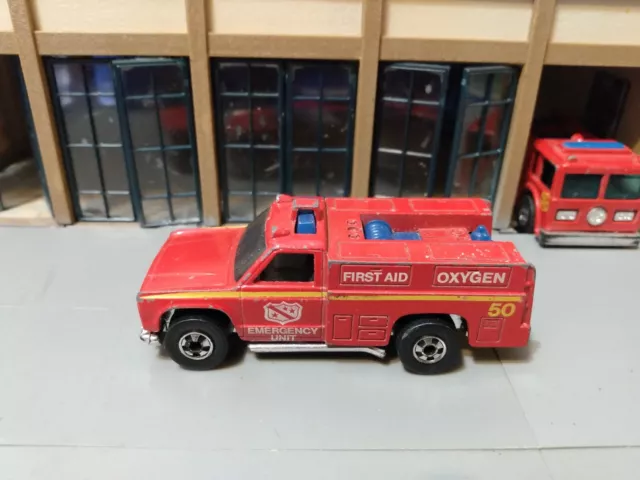 Vintage Hot Wheels Black Wall  Emergency Unit 50 Red Fire Truck 1974 Hong Kong