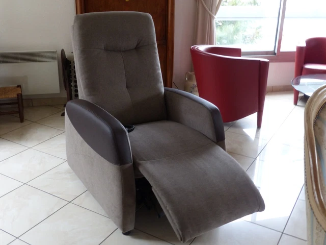 Fauteuil Releveur électrique Domitec - 2 Moteurs, Tissu Marron, Relaxation, Occasion