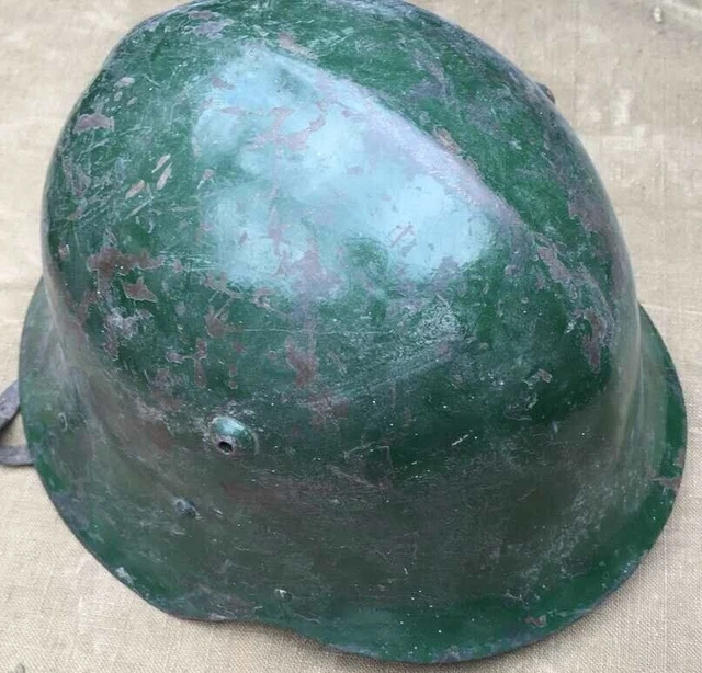 Scheunenfund  WW II Orig. Stahlhelm Mod. C  M36 1944