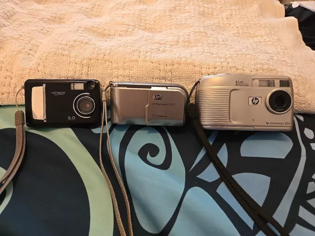 Lot of digital cameras