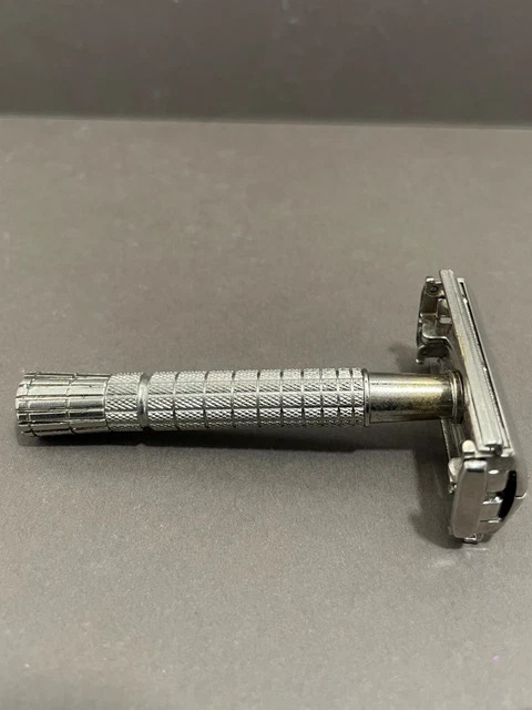 1954 (Z2) Gillette Flare Tip Super Speed TTO Safety Razor