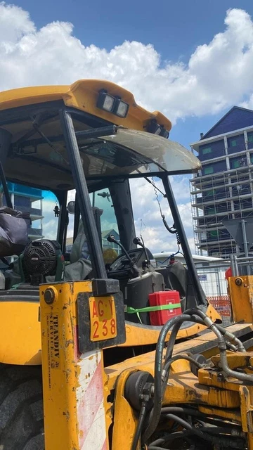 Escavatore JCB 3CX