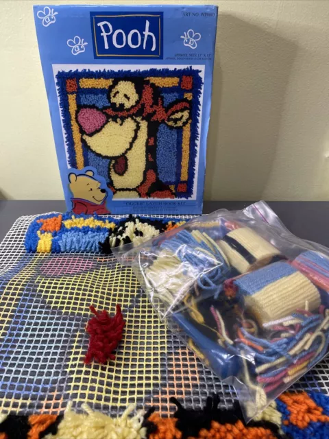 Kit de gancho de pestillo de timbre CARON INTERNATIONAL WP0003 colección Pooh 13""x13"" INICIADO