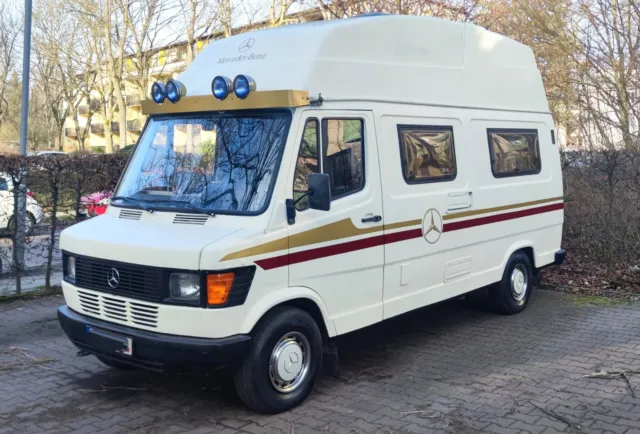 Mercedes Benz Oldtimer Wohnmobil mit H-Kennzeichen