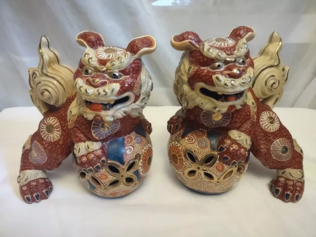 Vintage Japanese Kutani Foo Dogs/Lions Temple Guardians porcelain 8.75 inch pair
