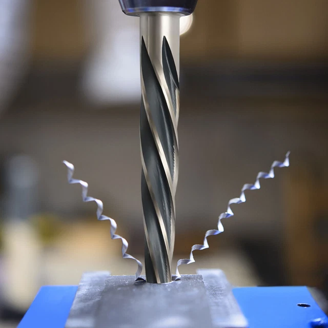 Drill America 1" Spiral Bridge/Construction Quenching Reamer with 1/2" Shank New