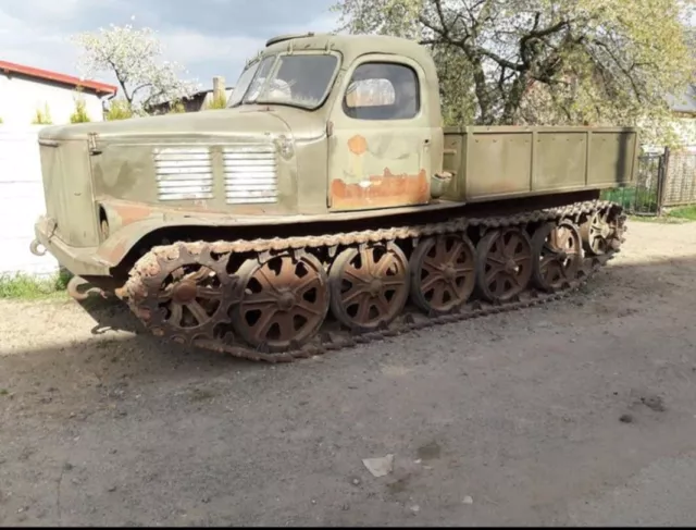 Tracteur d'artillerie ATL