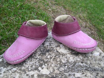 Superbes Chaussures Chaussons Kickers Bebe Fille 6 Mois En Tres Bon Etat Eur 10 00 Picclick Fr