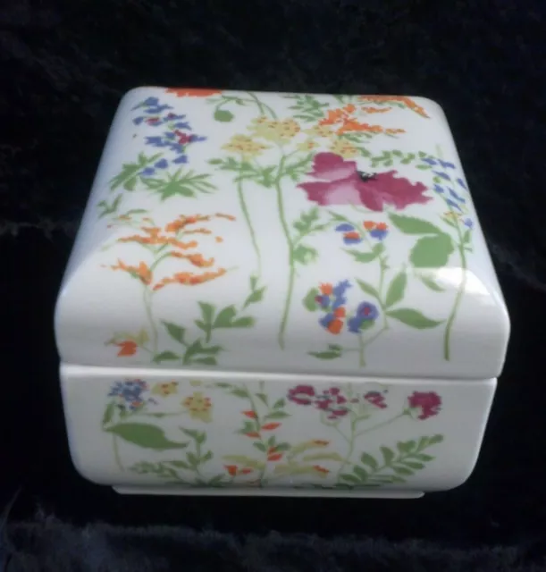 Belle boîte à boissons Elizabeth Arden Japon rangement florale multicolore écuc