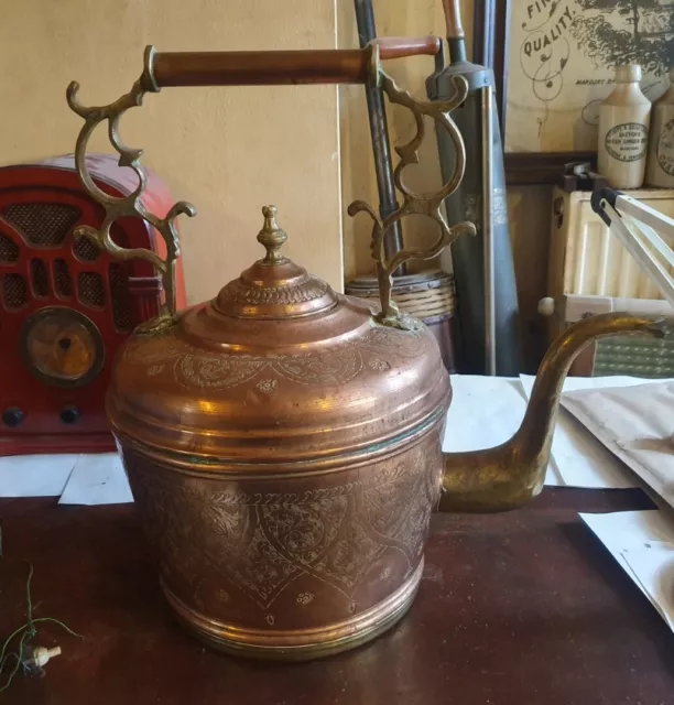 Large Antique / vintage Stunning Engraved Copper / brass Kettle