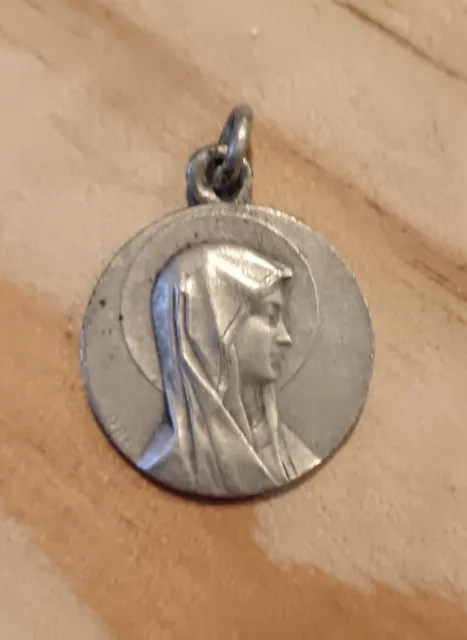 Médaille Religieuse Ancienne Lourdes Vierge Signée OBC.