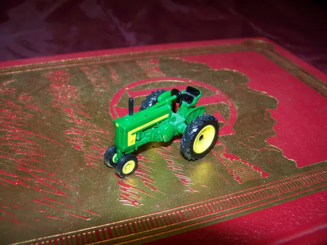 John Deere 620 narrow front tractor, 1/64, Ertl, Nice, displayed only, JD