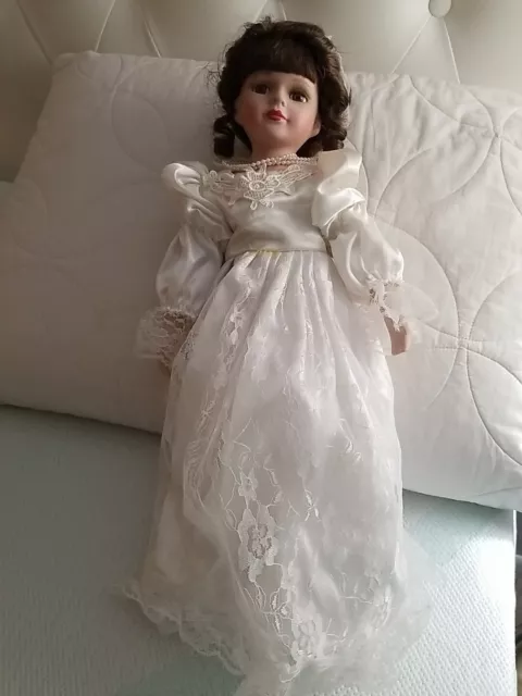 16 porcelain doll White Wedding dress