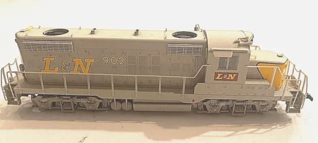 Walthers Life-Like Louisville and Nashville L&N 902 PROTO 2000 GP18 Diesel WORKS