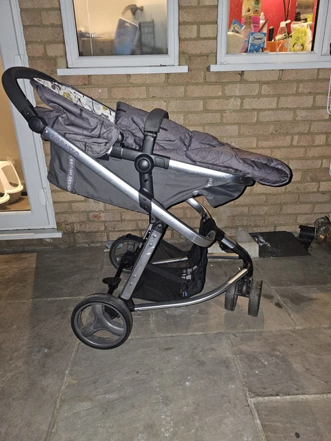 Cosatto Giggle Trail 3 in 1 i size bundle in Fika Forest with car seat