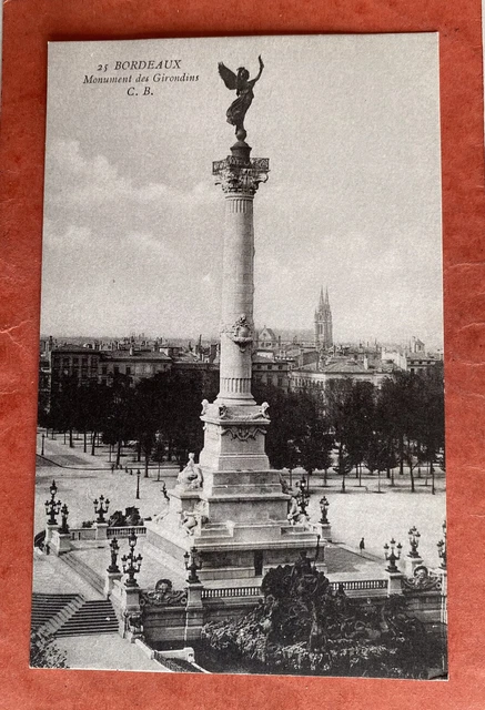 CPA 33 BORDEAUX - Monument des Girondins