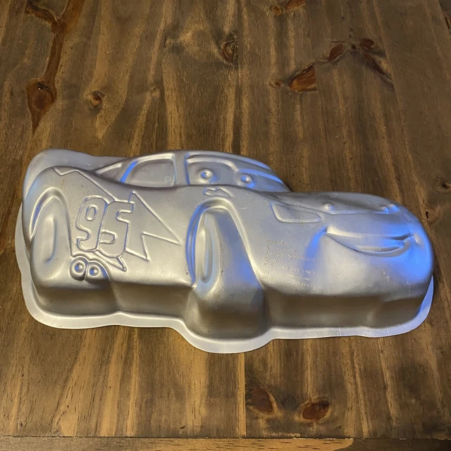 WILTON CAKE PAN PIXAR Lightning McQueen Race Car 95 Disney Baking Mold
