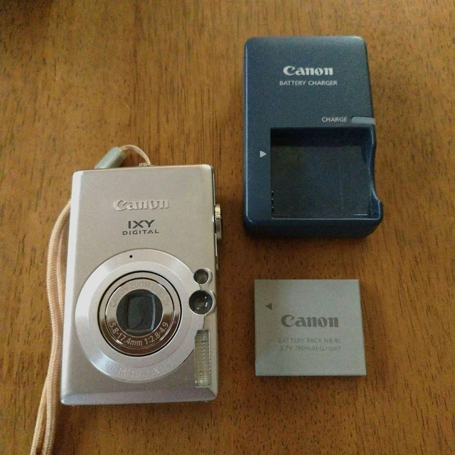 TESTED AND WORKING Canon IXY digital 70 digital camera