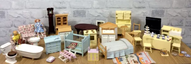 Vintage Doll's House Furniture - Assorted (AH143T)